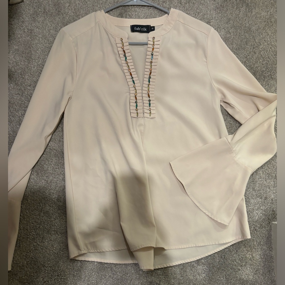 Fabrik blouse with embellishment